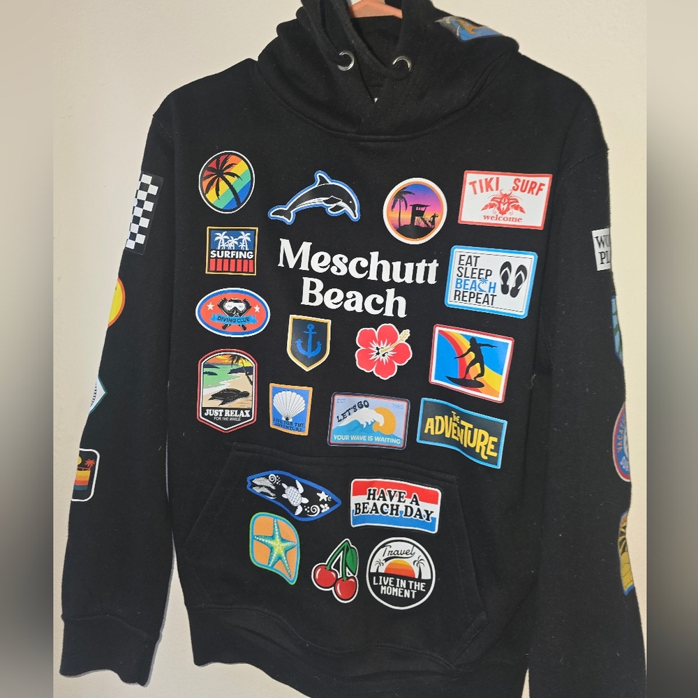 Vintage Inspired Patched Hoodie with Patch Work - Picture 4 of 7